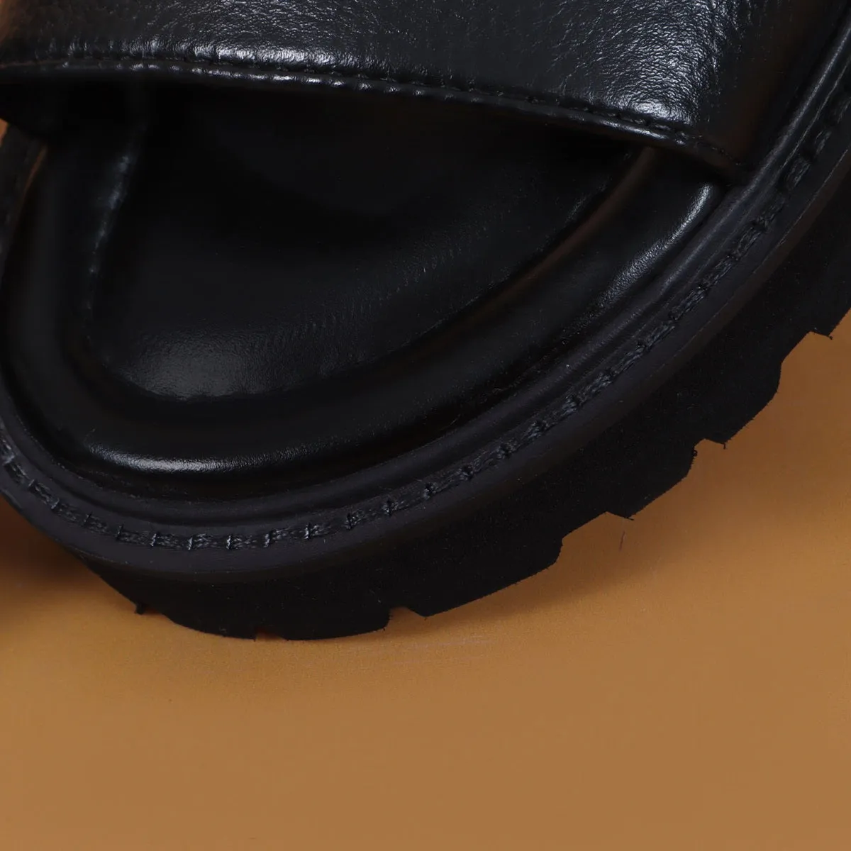 Chunky Men's Sandal with Buckle In Black Leather