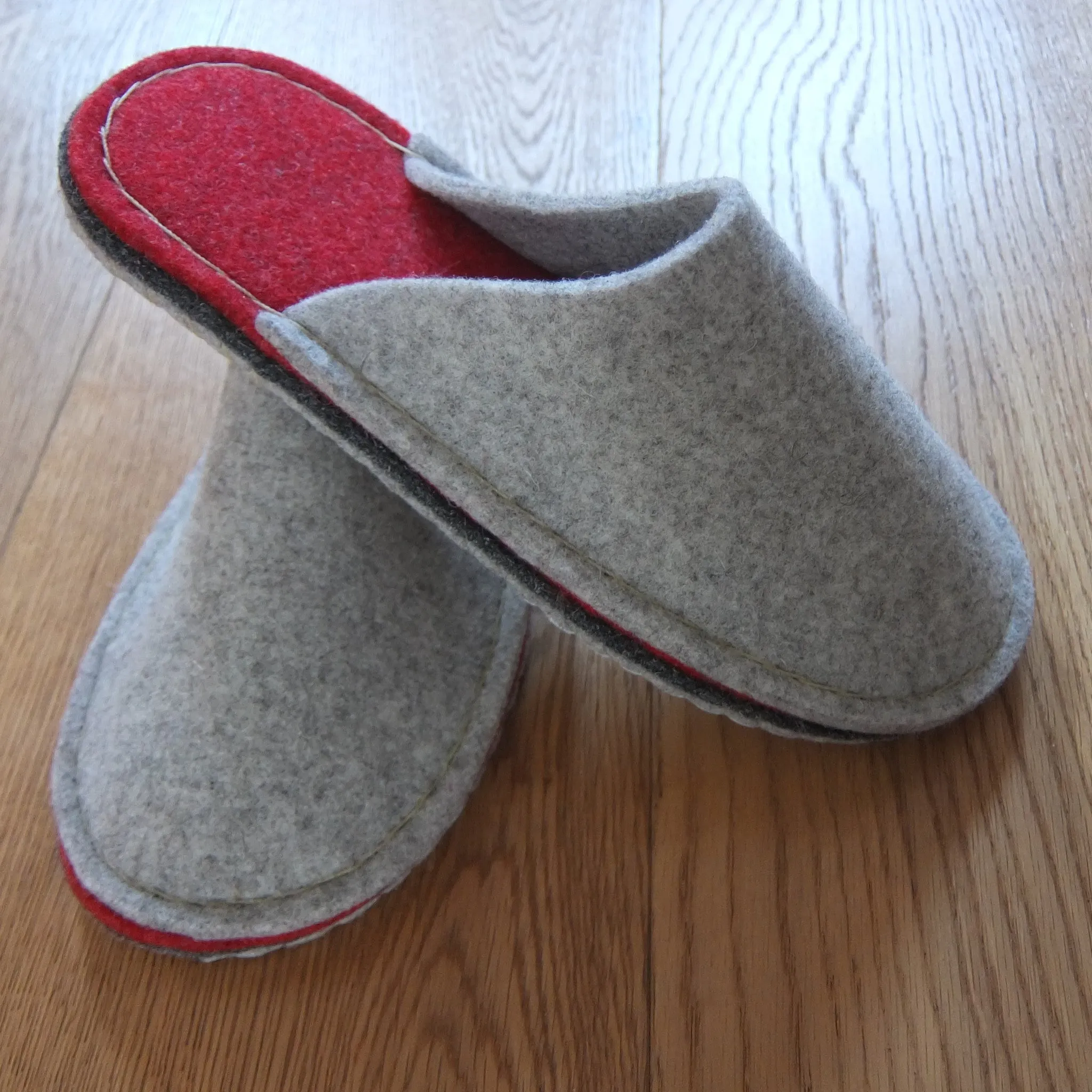Grey & Red Felt Slipper - Suede Sole